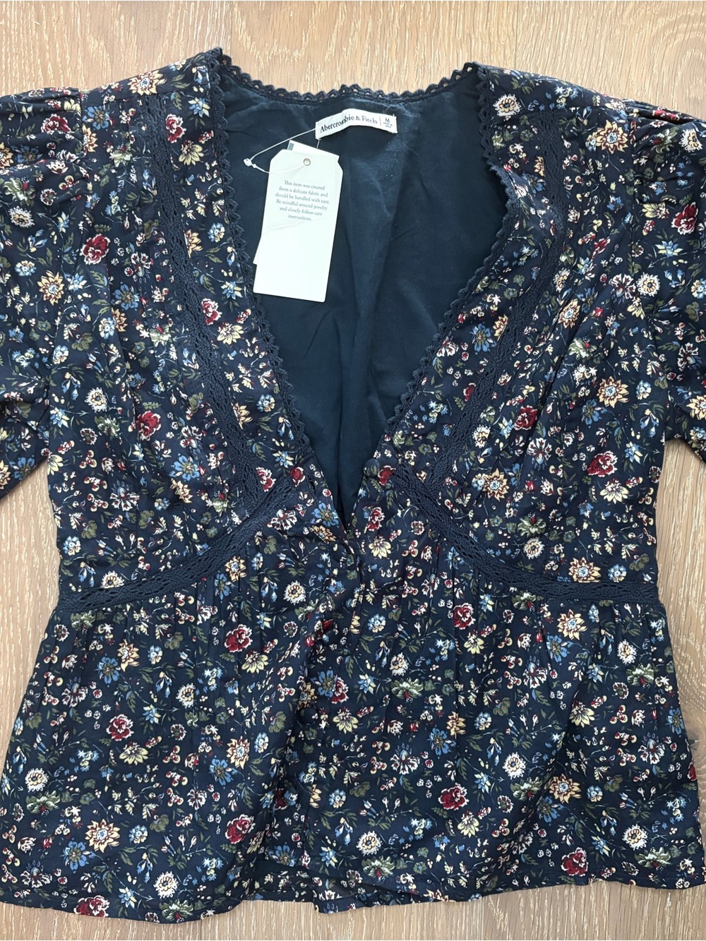 Abercrombie & Fitch Navy Floral Lace-Trim V-Neck Peplum Blouse
